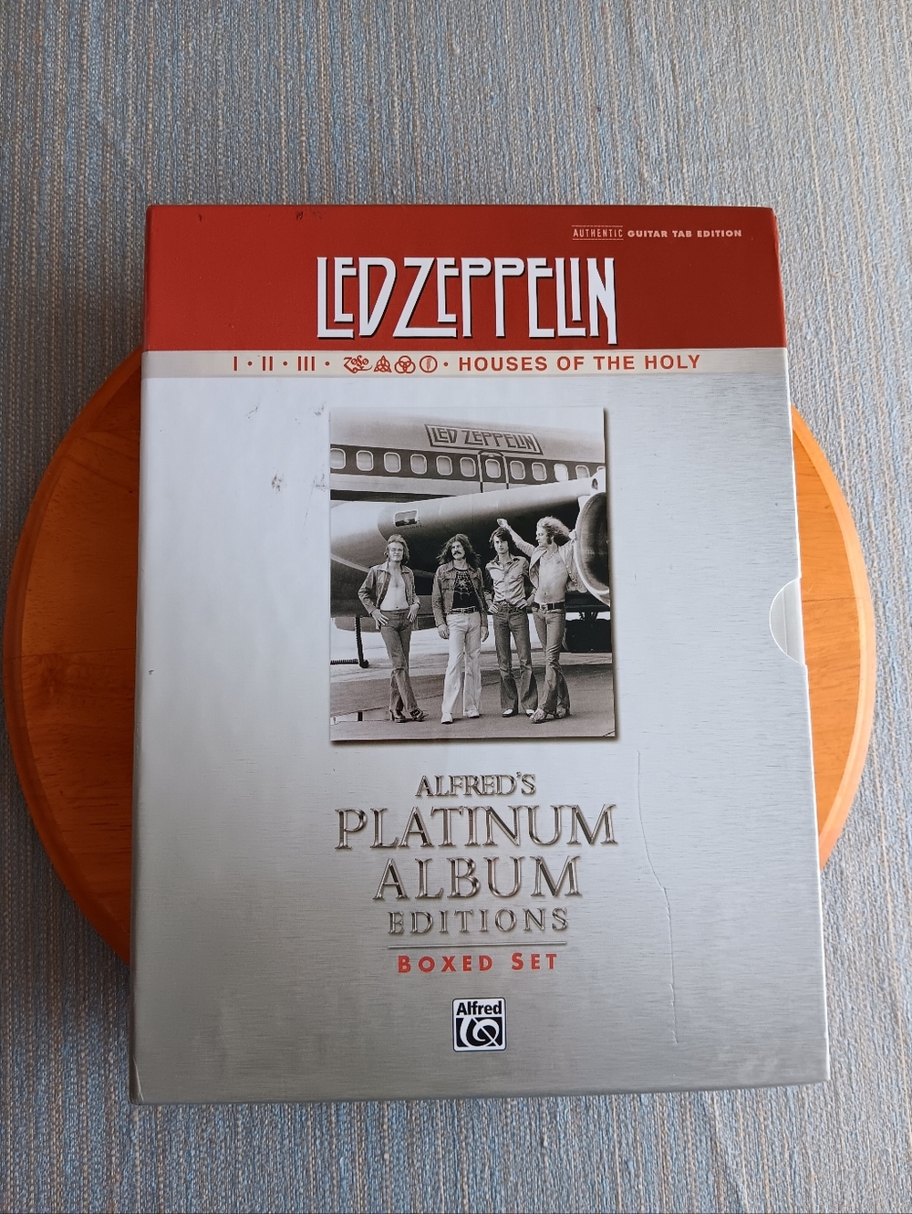 Alfred’s Platinum Album Boxed Set Led Zeppelin Authentic Guitar Tab Edition